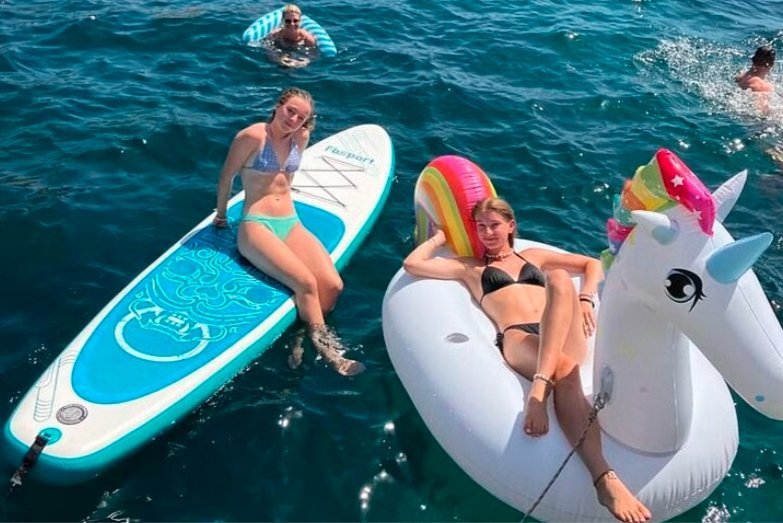 enjoy the pleasure of sailing in mallorca