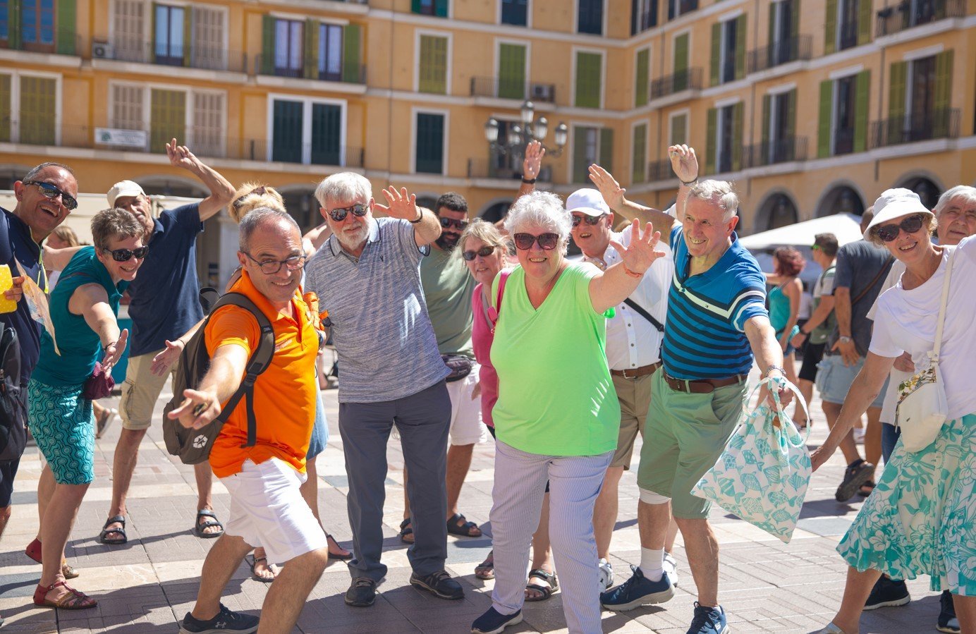 Guided walk around courtyards of Palma